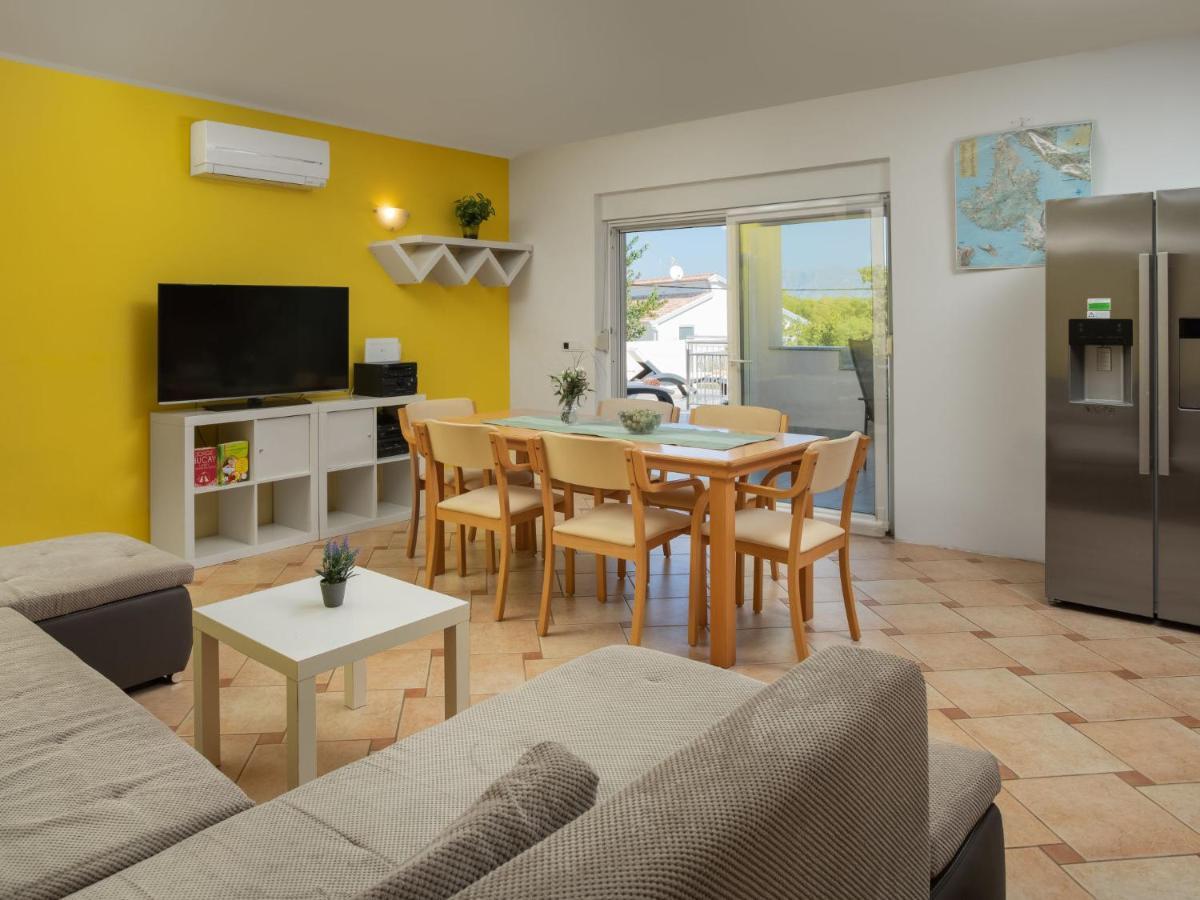 Holiday Home Lavendel - Mlk159 By Interhome Dobrinj Exterior foto